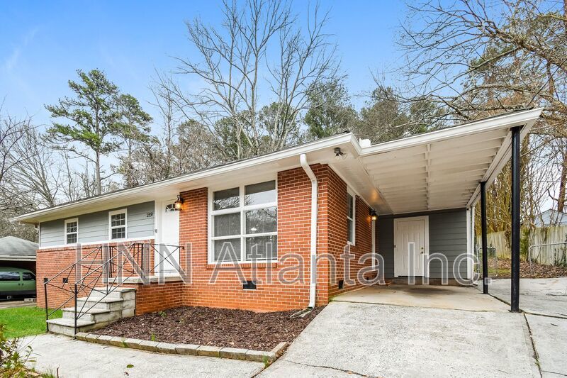 Gorgeous 3BR Home with Covered Parking in Prime Kennesaw Location property image