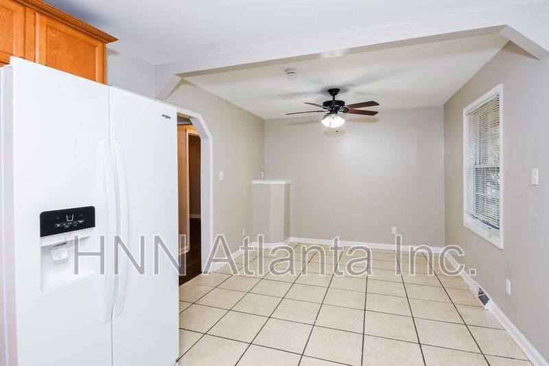 Gorgeous 3BR Home with Covered Parking in Prime Kennesaw Location property image