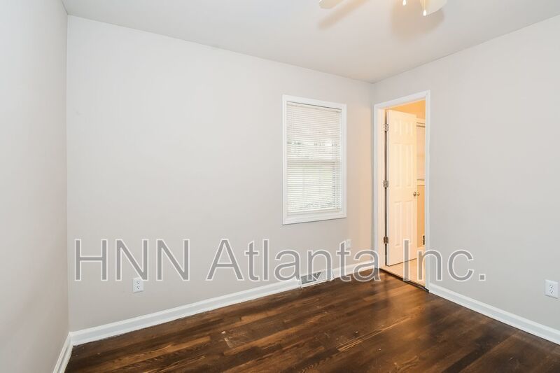 Gorgeous 3BR Home with Covered Parking in Prime Kennesaw Location property image