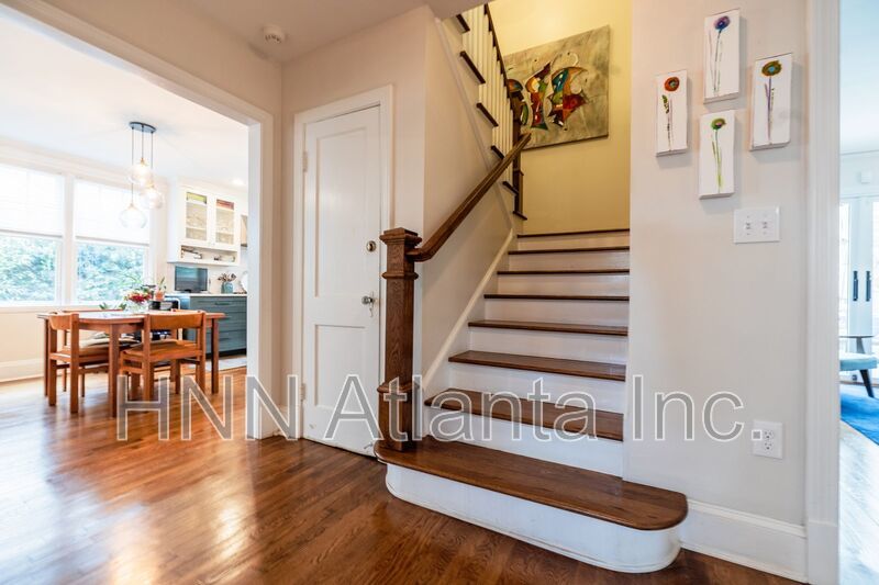 Spacious Historic 4BR/3BA Home with Inviting Indoor-Outdoor Living in Midtown property image