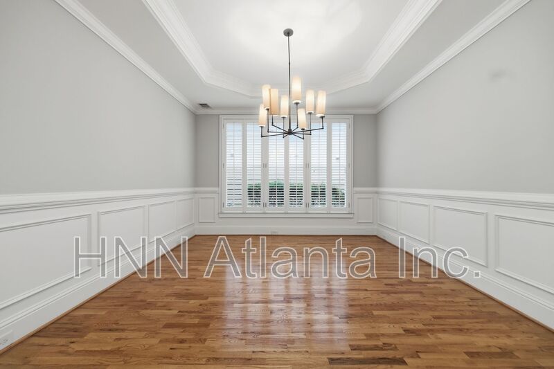 Elegant Brookhaven 4/4 Home with Space to Work, Entertain, and Unwind property image