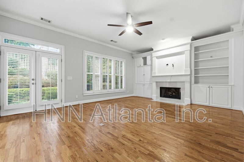 Elegant Brookhaven 4/4 Home with Space to Work, Entertain, and Unwind property image