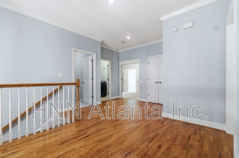 Elegant Brookhaven 4/4 Home with Space to Work, Entertain, and Unwind property image