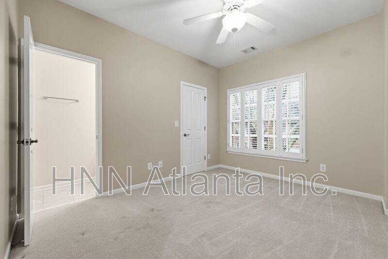 Elegant Brookhaven 4/4 Home with Space to Work, Entertain, and Unwind property image