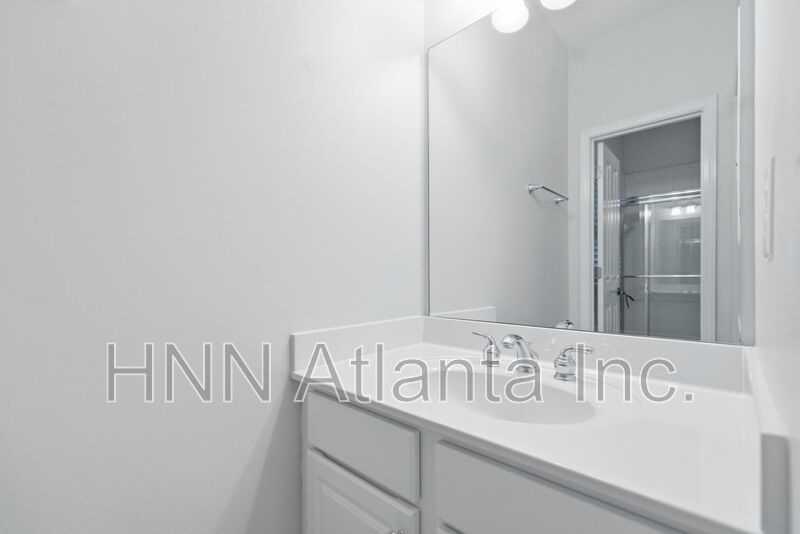 Elegant Brookhaven 4/4 Home with Space to Work, Entertain, and Unwind property image