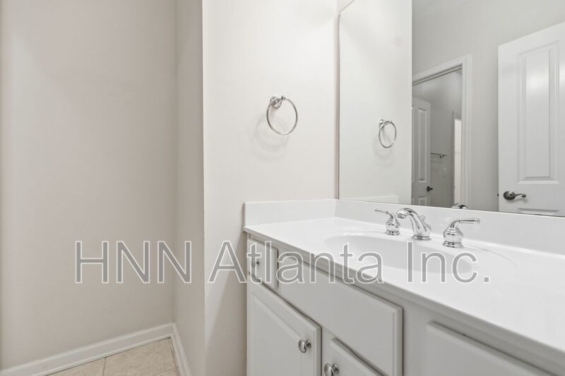 Elegant Brookhaven 4/4 Home with Space to Work, Entertain, and Unwind property image