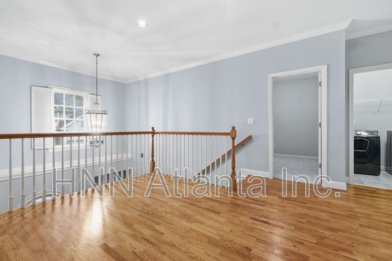 Elegant Brookhaven 4/4 Home with Space to Work, Entertain, and Unwind property image