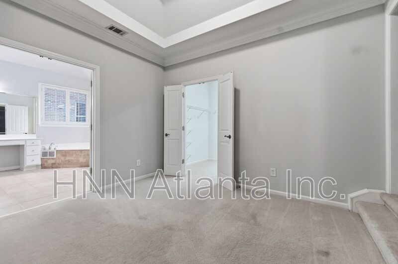 Elegant Brookhaven 4/4 Home with Space to Work, Entertain, and Unwind property image