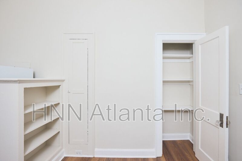 Spacious 1/1 in Midtown Neighborhood property image