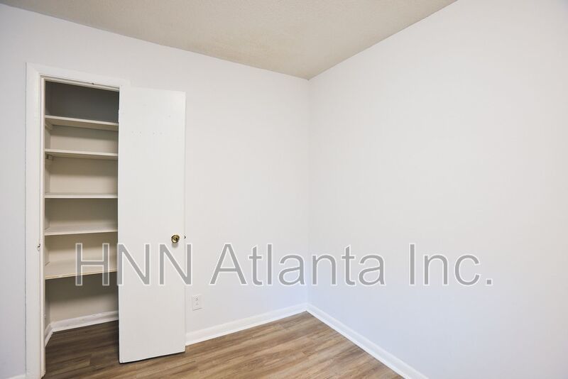 Rent Special Ongoing! Convenient Lenox Hills Living in One of Atlanta’s Most Connected Neighborhoods property image