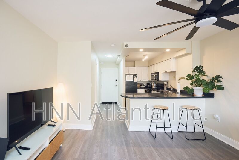 Furnished Buckhead Studio in Prime Peachtree Location property image