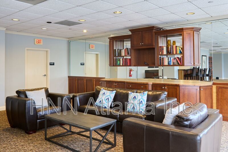 Furnished Buckhead Studio in Prime Peachtree Location property image