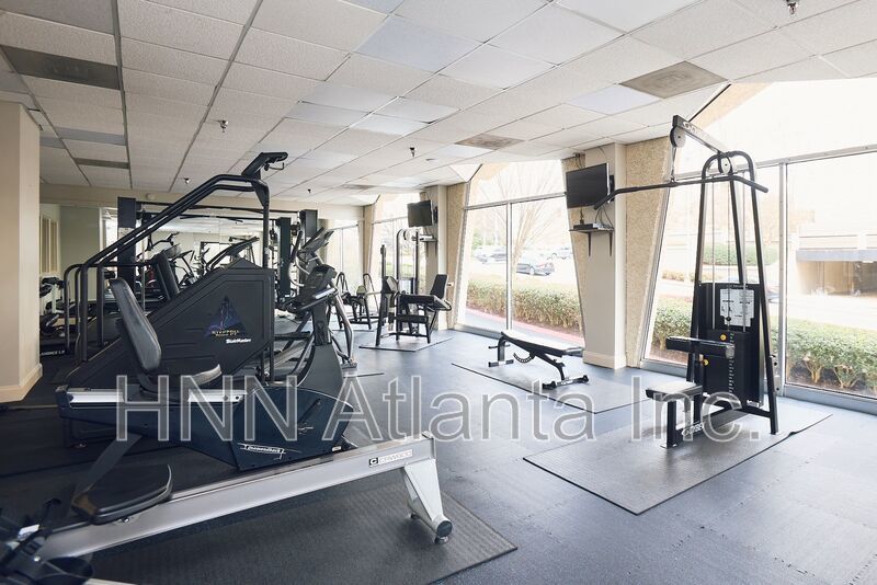 Furnished Buckhead Studio in Prime Peachtree Location property image