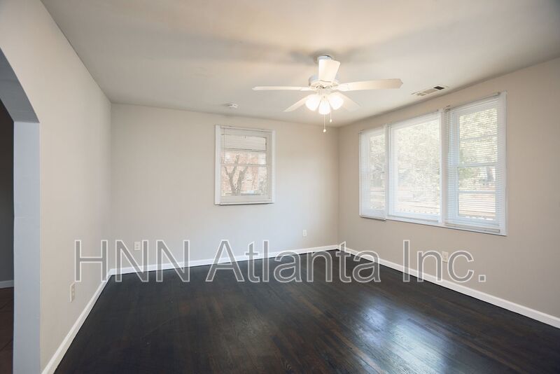 Bright & Spacious 3BR Home in Carroll Heights property image