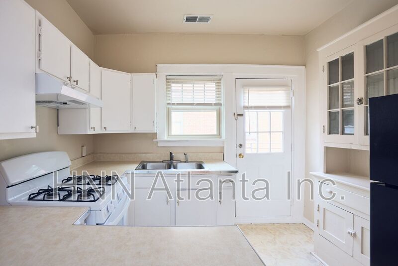 Bright Studio in Beltline–Little Five Points Area property image