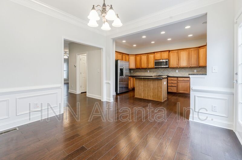 Prime Buckhead 3BR/3.5BA in a Gated Community property image