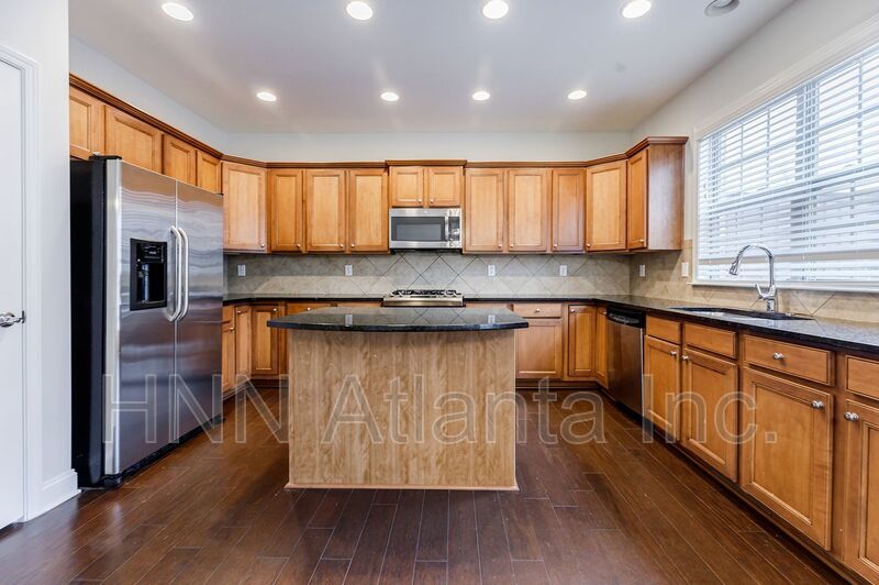 Prime Buckhead 3BR/3.5BA in a Gated Community property image