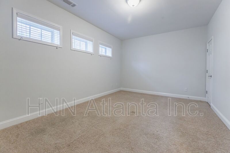 Prime Buckhead 3BR/3.5BA in a Gated Community property image