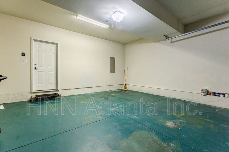 Prime Buckhead 3BR/3.5BA in a Gated Community property image