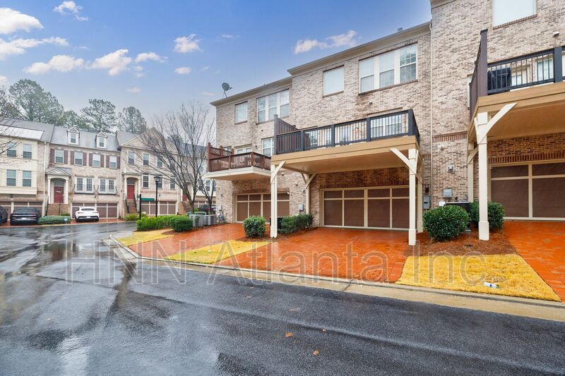 Prime Buckhead 3BR/3.5BA in a Gated Community property image
