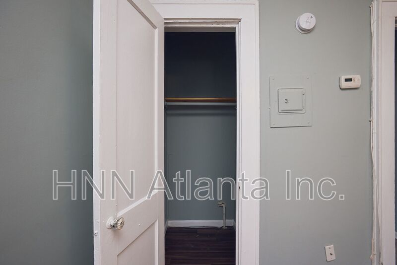 Bright Studio Steps from the Beltline — Live Intown in Va-Hi & L5P property image