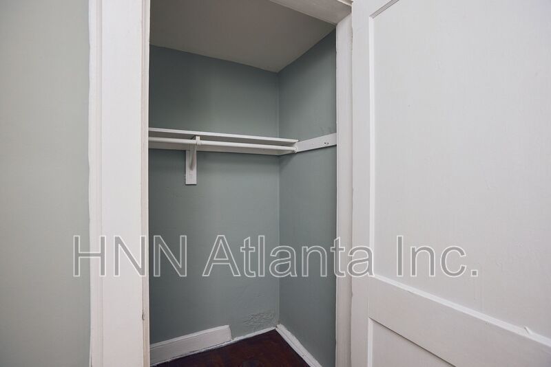 Bright Studio Steps from the Beltline — Live Intown in Va-Hi & L5P property image