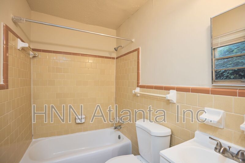 Convenient Lenox Hills Living in One of Atlanta’s Most Connected Neighborhoods property image